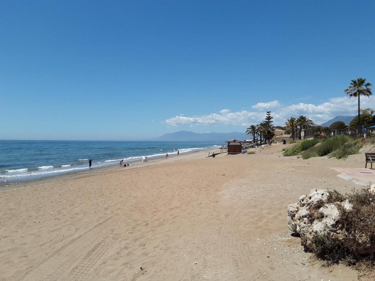 Beachfront Neptuno I, Complex,Views,Pool,Garden, Elviria Marbella Exteriör bild