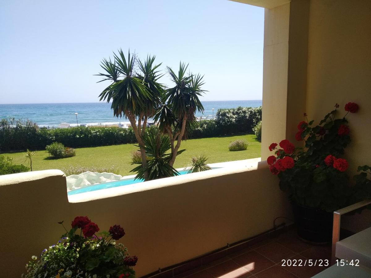 Beachfront Neptuno I, Complex,Views,Pool,Garden, Elviria Marbella Exteriör bild
