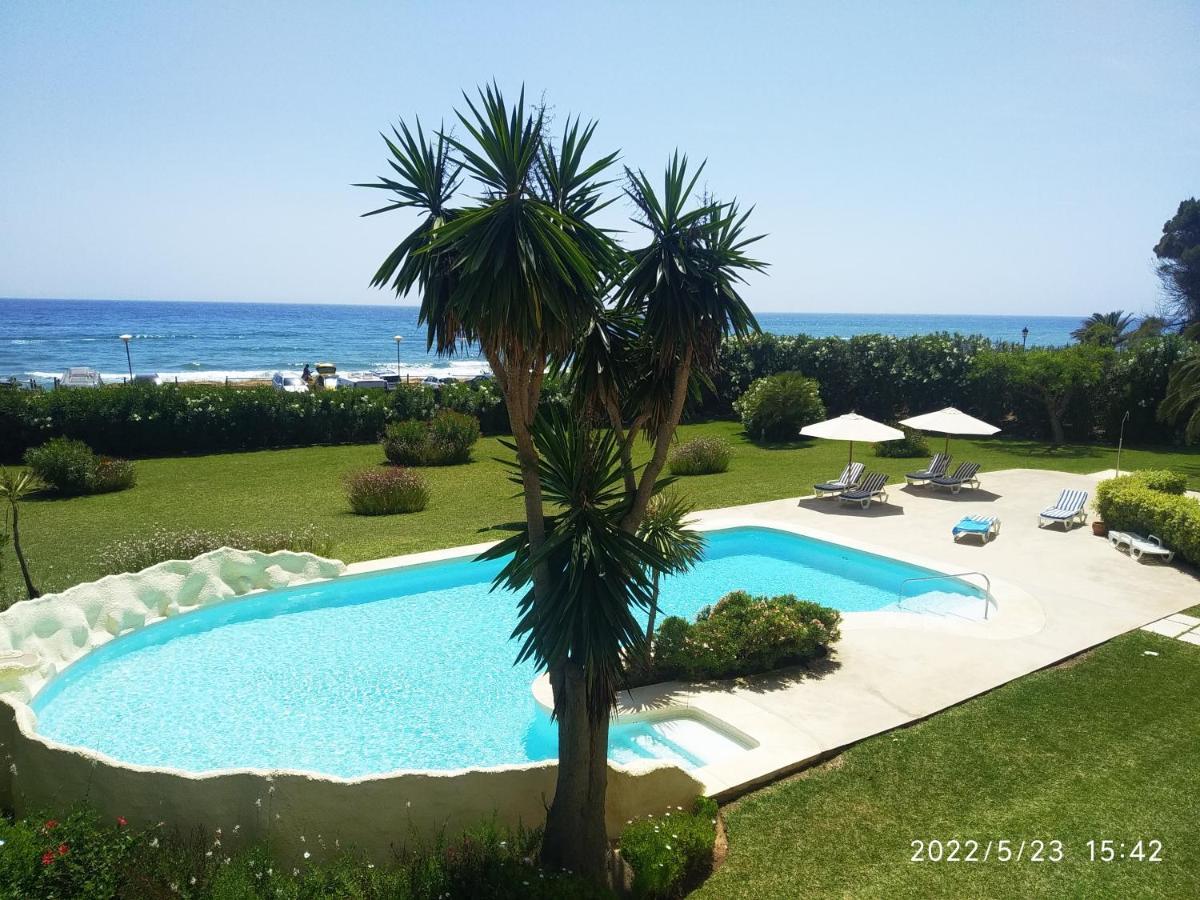 Beachfront Neptuno I, Complex,Views,Pool,Garden, Elviria Marbella Exteriör bild