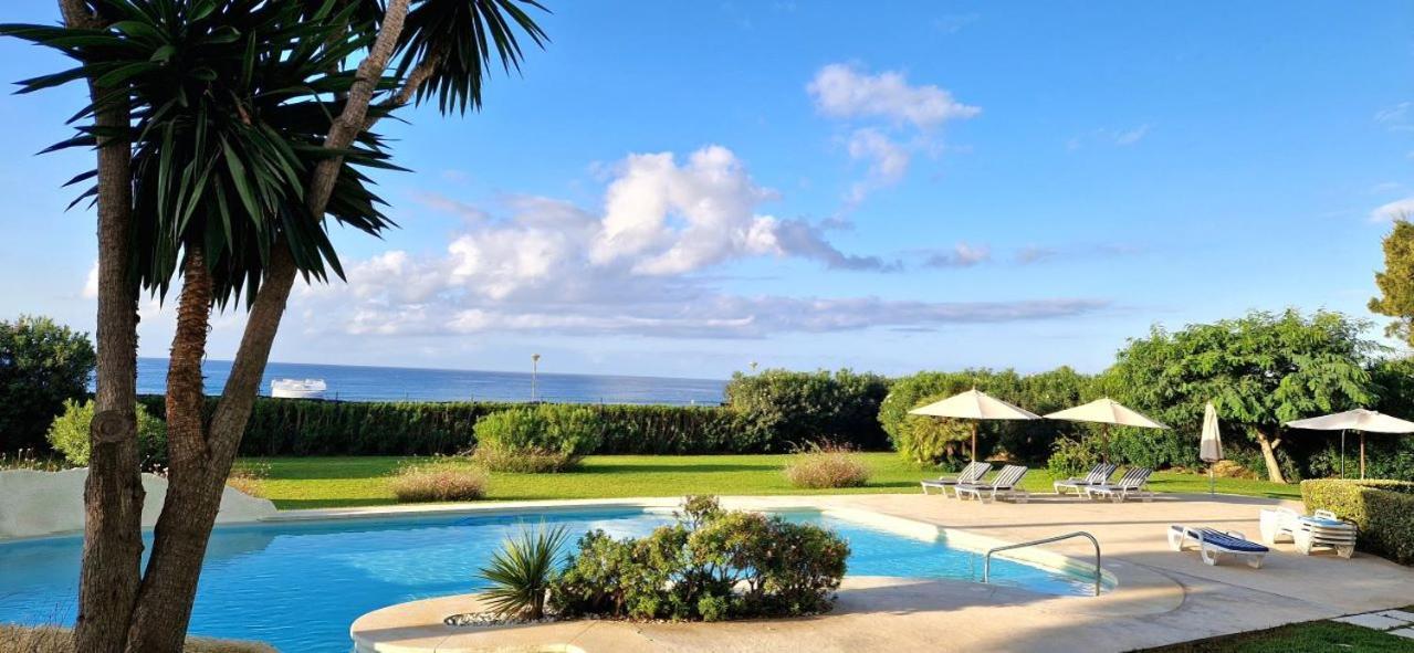 Beachfront Neptuno I, Complex,Views,Pool,Garden, Elviria Marbella Exteriör bild