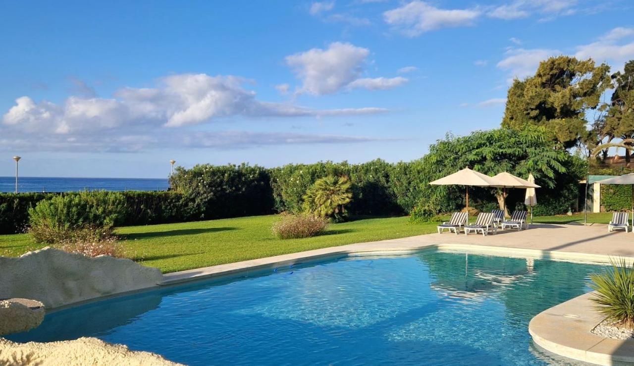 Beachfront Neptuno I, Complex,Views,Pool,Garden, Elviria Marbella Exteriör bild